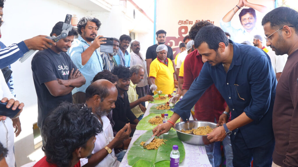 கராத்தே போட்டியில் வெற்றி பெற்ற ஈரோடு மாணவர்கள்… கறி விருந்து கொடுத்த நடிகர் ஜீவா 1 021 jeeva