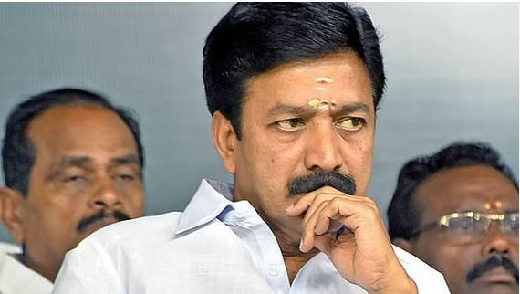 சி.வி.சண்முகத்திற்கு ஆயுதம் ஏந்திய பாதுகாப்பு..! சென்னை உயர்நீதிமன்றம் உத்தரவு..! 10 2