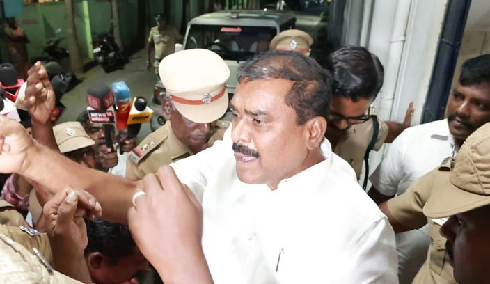 விளாத்திகுளம் திமுக எம்.எல்.ஏ. மார்க்கண்டேயனுக்கு 15 நாட்கள் நீதிமன்றக் காவல்: நீதிமன்றம் உத்தரவு! 2 20
