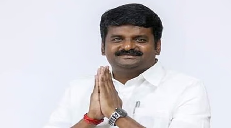 வாக்காளர்களுக்கு பிரிட்ஜ் கூப்பன்: முன்னாள் அமைச்சர் சி.விஜயபாஸ்கர் பதிலளிக்க உத்தரவு C Vijaya Baskar