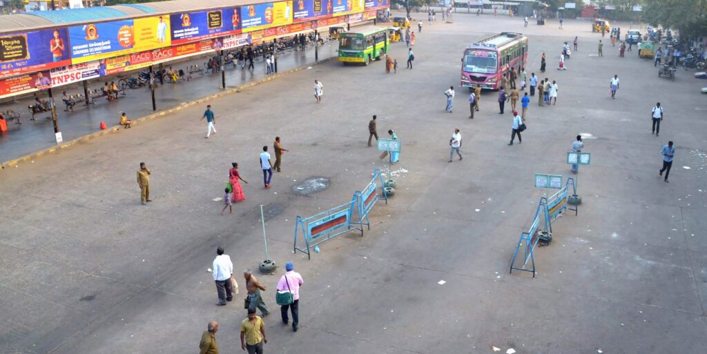 மேகேதாது விவகாரம்: கர்நாடக எல்லையில் பதற்றம்… ஓசூரில் நிறுத்தப்பட்ட தமிழக பேருந்துகள்! Hosur Bus Halt