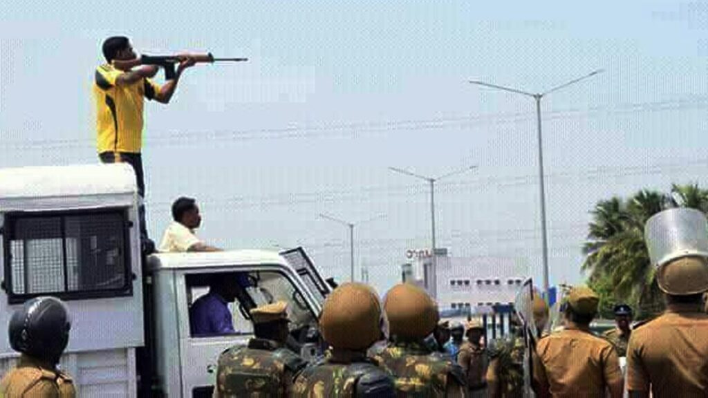 ஸ்டெர்லைட் துப்பாக்கிச்சூடு வழக்கு: சிபிஐ, தமிழக அரசுக்கு உயர் நீதிமன்றம் உத்தரவு! Tutucorin Firing