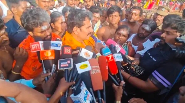 அமைச்சரவை கூட்டத்தில் விஜய் இதைத்தான் சொன்னார்..!! அமைச்சர் நிர்மல் குமார் பரபரப்பு பேட்டி..!! image 24 8