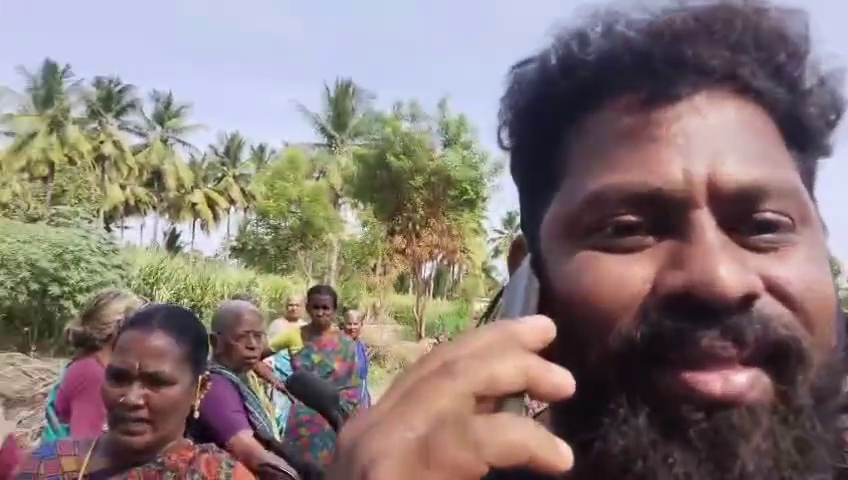 பெண்களைக் கத்தியைக் காட்டிய மிரட்டிய தவெக நிர்வாகி... 100 நாள் வேலைத் திட்டத்தில் தலையிட்டு அடாவடி 1 vlcsnap 2026 07 06 19h19m34s797