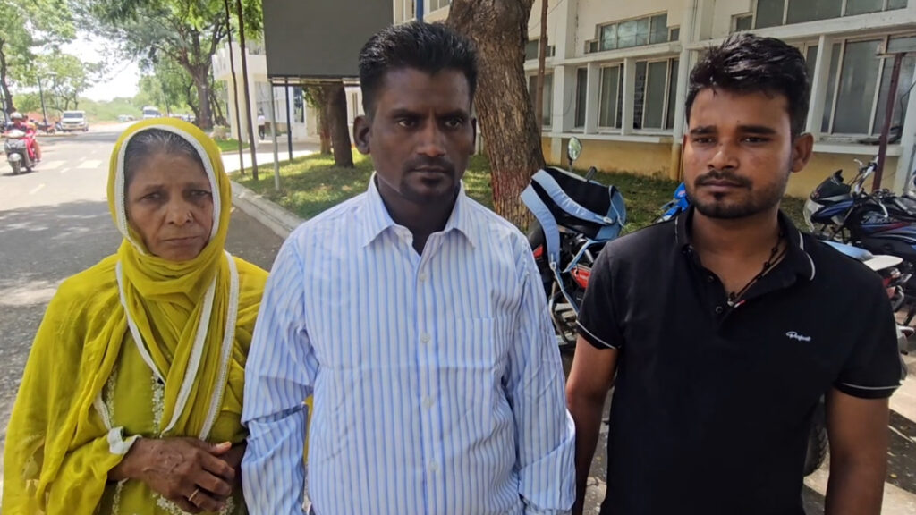 டெல்லி டூ திருச்செந்தூர்… ஐந்தாண்டுகளுக்குப் பின் மீட்கப்பட்ட இளைஞர்! 004 TUT B
