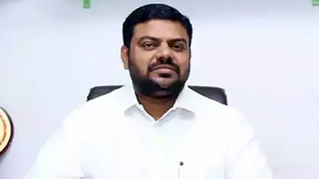 எதிர்க்கட்சித் தலைவரை வலுக்கட்டாயமாக கைது செய்வதா? – எஸ்.டி.பி.ஐ கண்டனம் 009 nellai mubarak