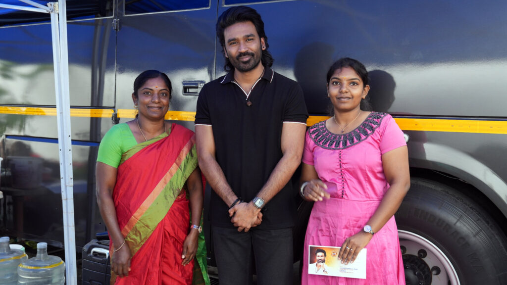 ரசிகர் மன்ற நிர்வாகி குழந்தைகளின் முழு கல்விச் செலவு – நடிகர் தனுஷ் ஏற்றார் 1 018 dhanush a