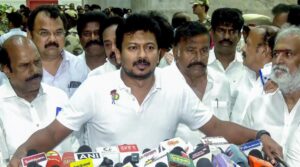 விவசாயிகளின் பிரச்சினைகளைத் திசைதிருப்பவே தவெக அரசு தன்னை கைது செய்தது!- உதயநிதி 8 1