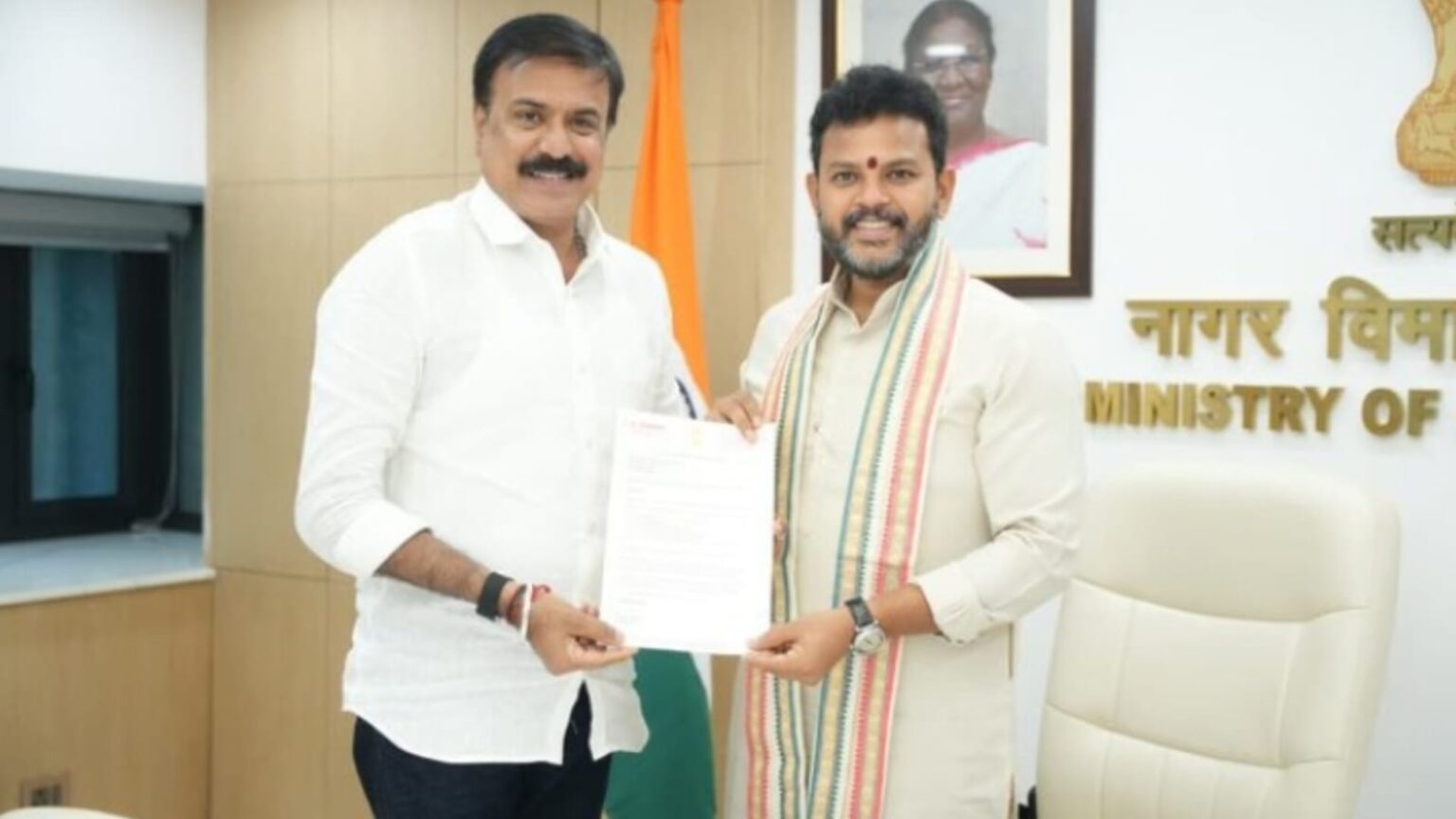தமிழகத்துக்கு விரைவில் மேலும் ஒரு விமான நிலையம்!. மத்திய அமைச்சரை நேரில் சந்தித்து மனு அளித்த தேமுதிக எம்.பி. சுதீஷ்! L.K.sudish new airport