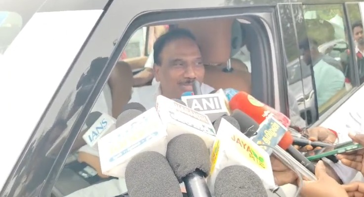 “தொகுதி மறுசீரமைப்பு என்றால் என்னவென்றே தெரியாதவங்க மீட்டிங் போடுறாங்க!” தவெக கூட்டத்தை கிண்டலடித்த ஆ.ராசா! R.RASA