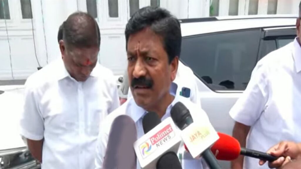 அமைச்சர் ஆனந்த் உடன் சந்திப்பு.. பரவும் கேள்விகளுக்கு சி.வி.சண்முகம் பதில்!! image 23 1